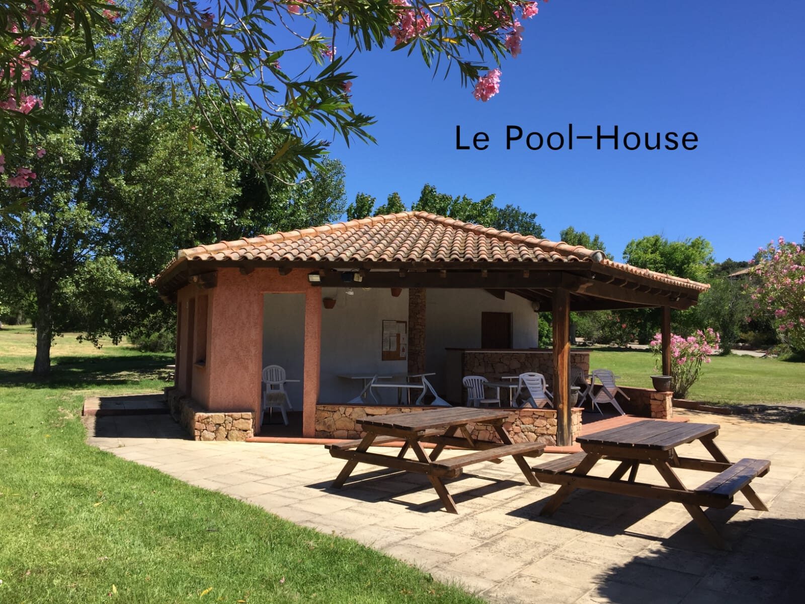 Pool house
